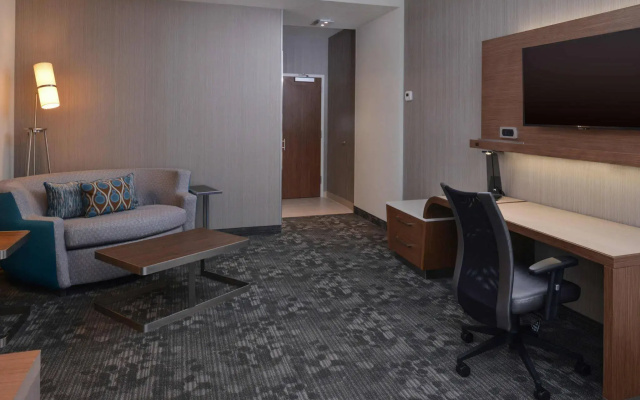 Courtyard by Marriott St. Louis St. Peters