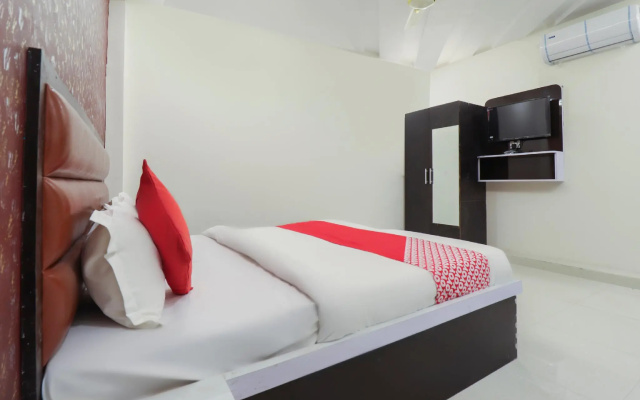 OYO 67311 Hotel R.J Palace