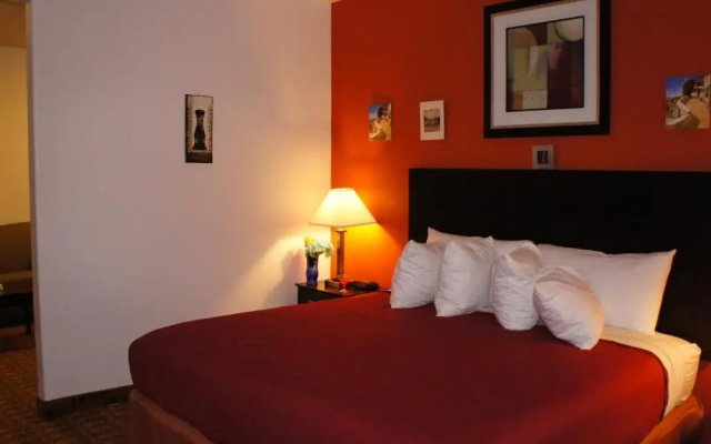 Lux Inn and Suites