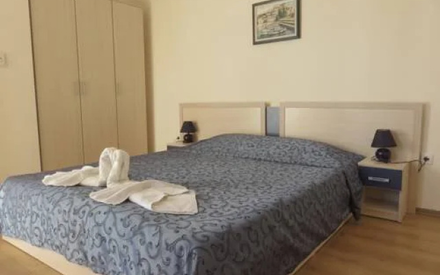 Aquaria Holiday Apartments
