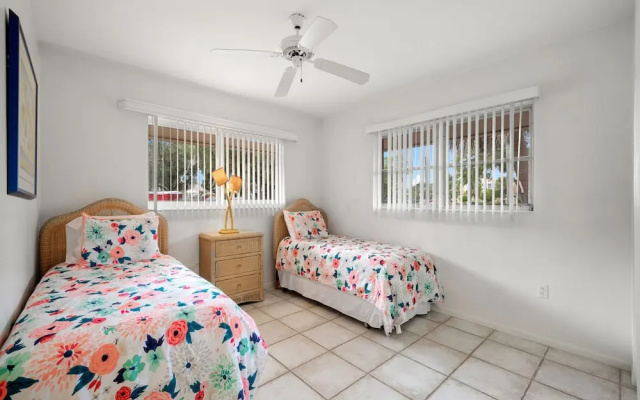 Harbor Paradise Home - Four Bedroom Home