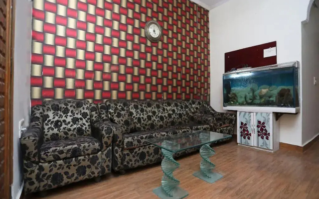 The Castle By OYO Rooms