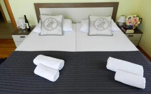 Apartments Smaragdna Villa