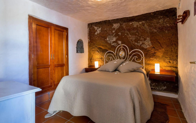 Casa Cueva El Caidero