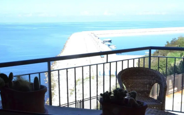 Finestra sul Mare 1