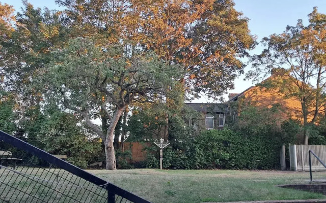 Apartment Sleeps 3 - Garden, Pets Welcome