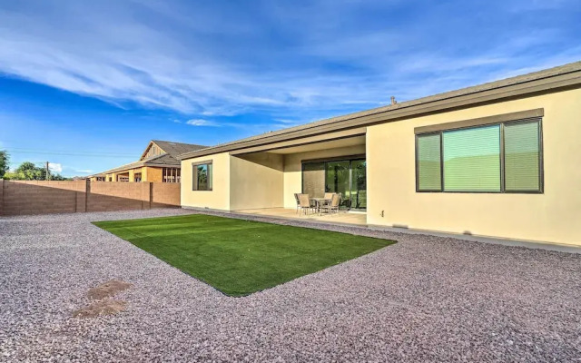 Modern Glendale Getaway ~ 3 Mi To Stadium!