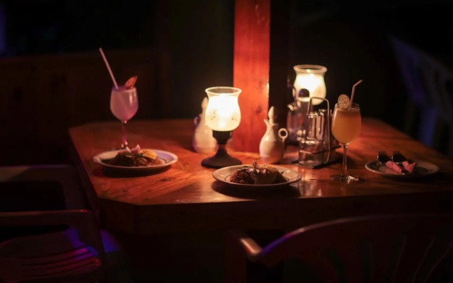 Huvadhoo Inn