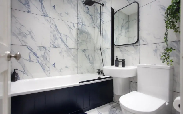 3 bed House Camberwell With Private Garden