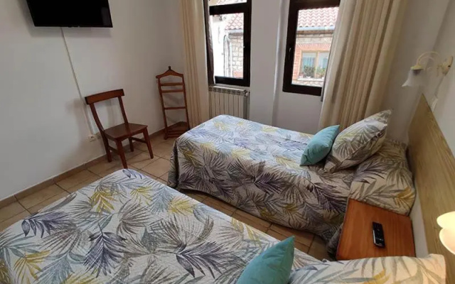 Hostal Royuela