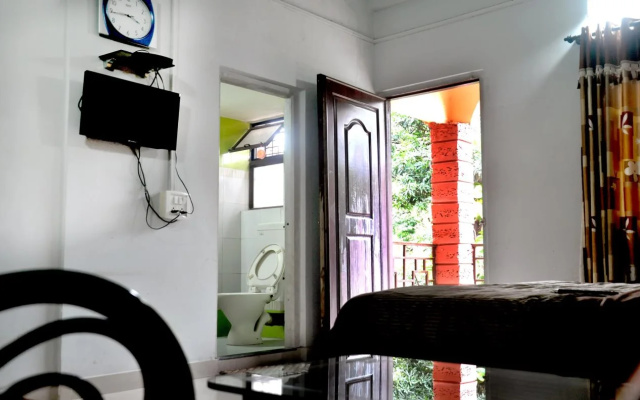 Radhanand Holiday Home