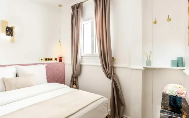 Luxury 4 bedroom 3 bathroom Aristocratic apartment - Louvre