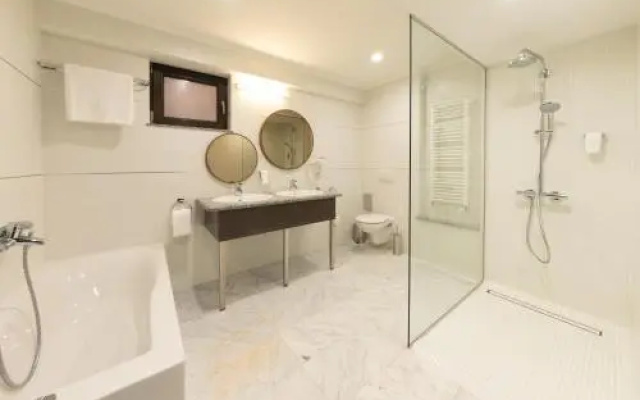 Daria Suite