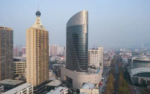 WardHotel (Jinan Provincial Sports Center & Bayi Overpass Metro Station Branch)