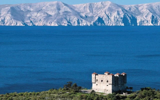 Beautiful Home in Senj With 1 Bedrooms and Wifi