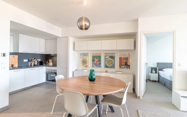 Superb new 2-room Apartment -parking Border Monac