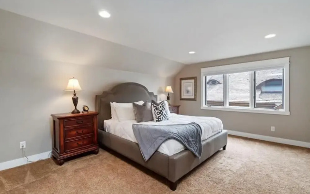 Outstanding Home | Incredible Views | Near Reservoir!