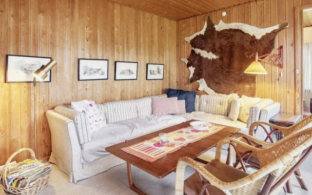4 Person Holiday Home in Frorup