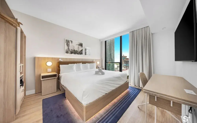 Stayplus Luxury Condo in Downtown Miami