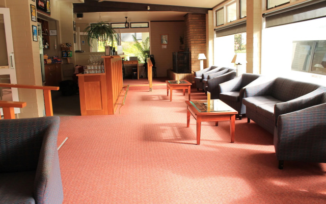 West Coaster Motel