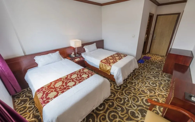 Hoang Trung Hotel
