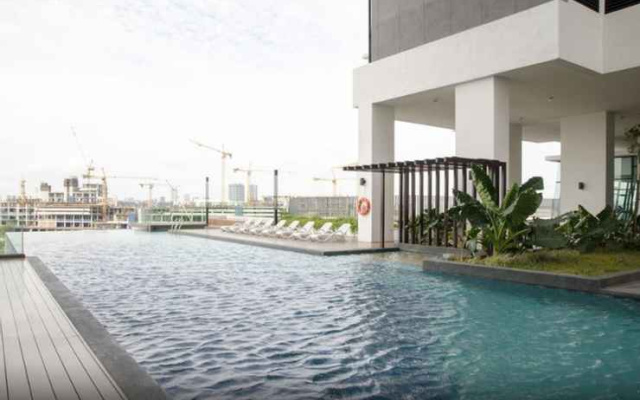 Mid Valley Southkey Mosaic @ UHA