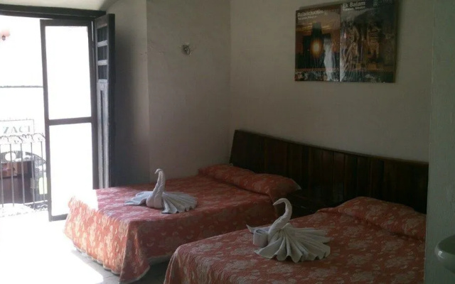 Hotel Sol Colonial
