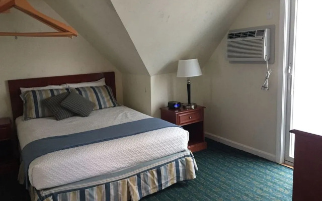 Sea Cliff House Motel