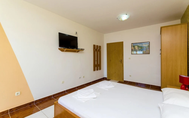 Apartments Ana I