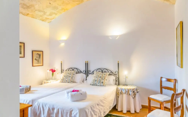 Historical house Mallorca pool wifi aircon/heat