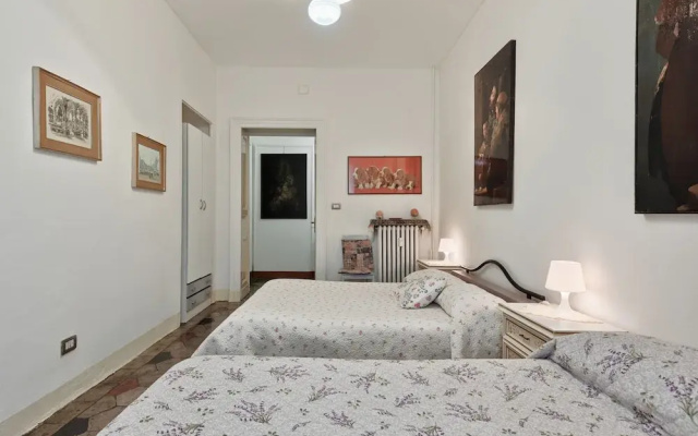 Porta Nuova Roomy Flat