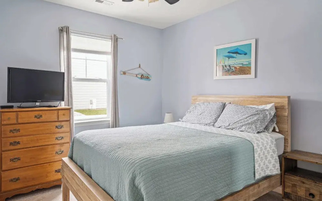 Grande Getaway Walking Distance to the Beach