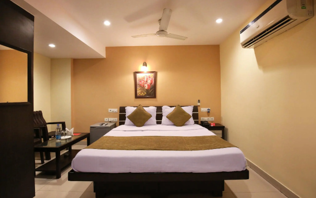 OYO 2120 Hotel Silver Haze