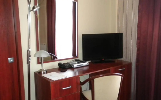 Hotel Ary
