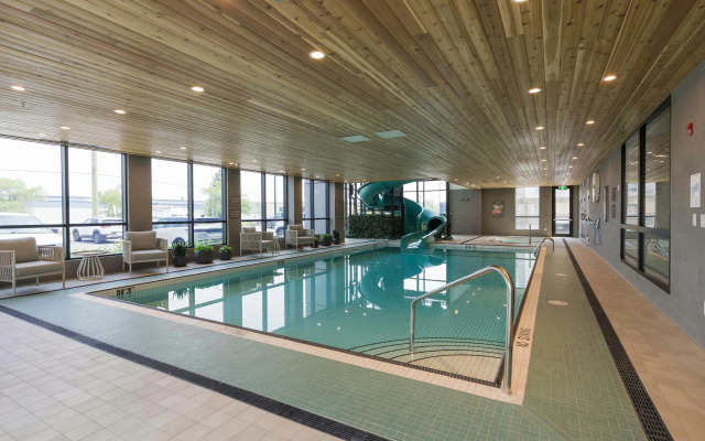 Sandman Signature Winnipeg Airport Hotel & Suites