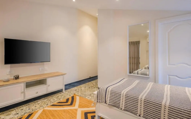 5bhk With Pool 1 5 km From Thalassa Casa Amour
