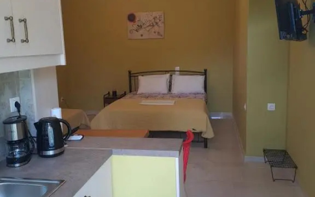 Vicky's place,near Athens airport