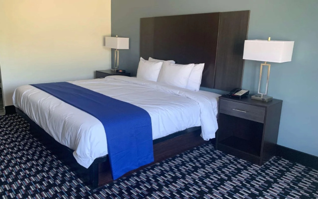 Clarion Pointe