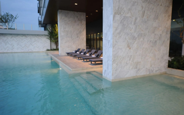 Oakwood hotel & Residence Sri Racha