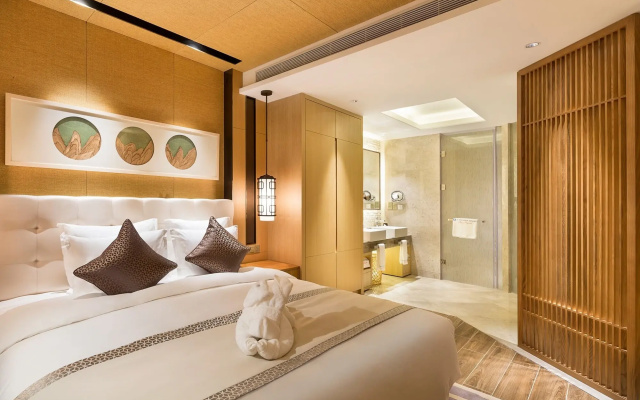 Wyndham Grand Plaza Royale Wenchang