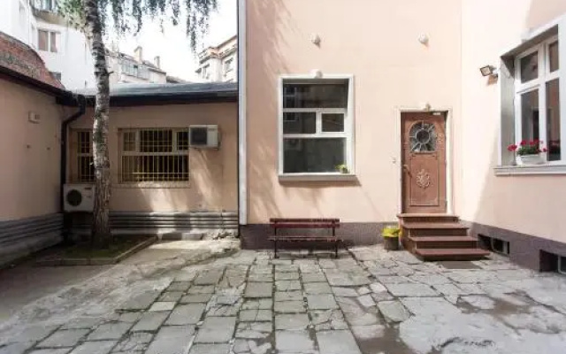 Garibaldi Guest House