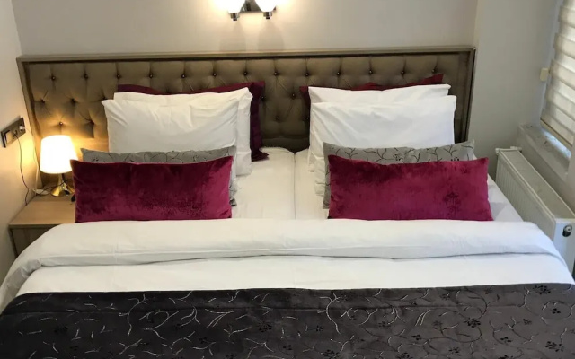 Port Di Pera Hotel