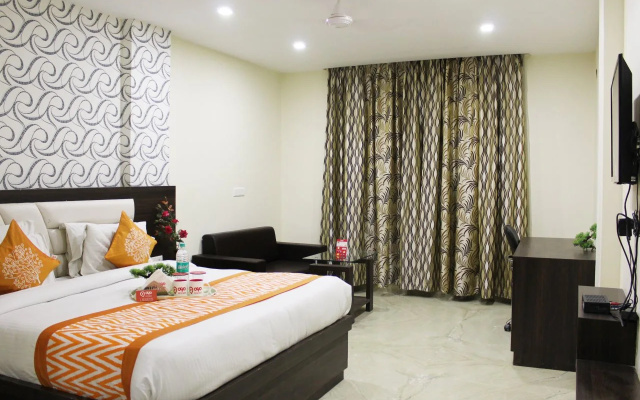 Oyo Rooms Yamuna Kinara Road