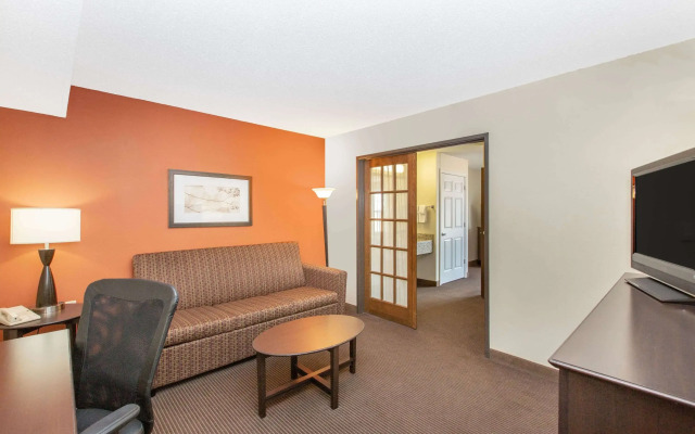 AmericInn by Wyndham Ottumwa