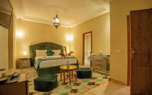 Riad Azia