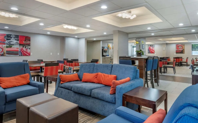 Hampton Inn Detroit/dearborn