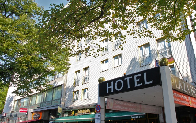 Отель Berlin Plaza am Kurfuerstendamm вид на фасад