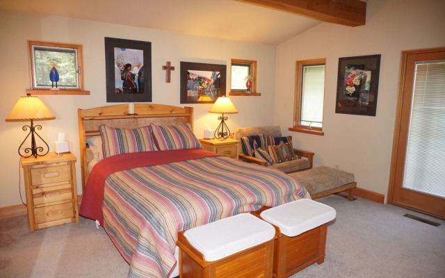 Ski-in/out House With Outstanding Views Of Slopes - Quiet Location At End Of Cul-de-sac 5 Bedroom Home by RedAwning