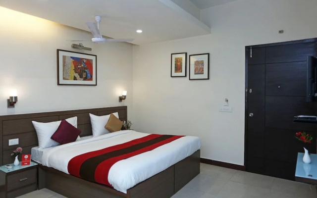 OYO 11577 Hotel Crystal Retreat