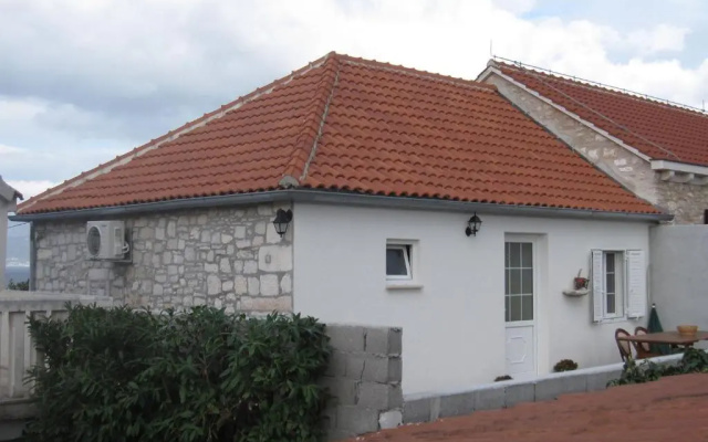 Apartment Siniša - 300 m from beach